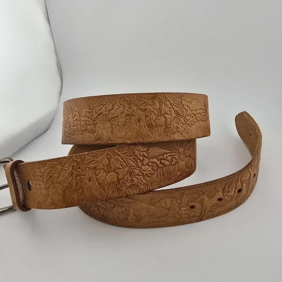 Vintage Western Genuine Leather Tooled Belt Deer Forest Scene Made USA Hunting - Picture 2 of 13